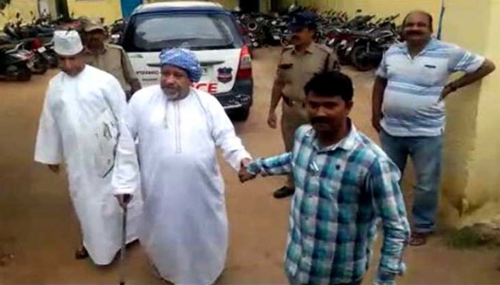 চুক্তিতে কিশোরী বিয়ে করতে আসা ৮ ‘আরব শেখ’ গ্রেফতার